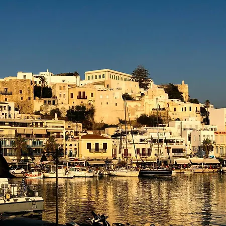 Naxos Budget Friendly 3 Min Walk From Port Apartamento