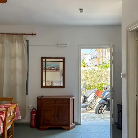 Naxos Budget Friendly 3 Min Walk From Port